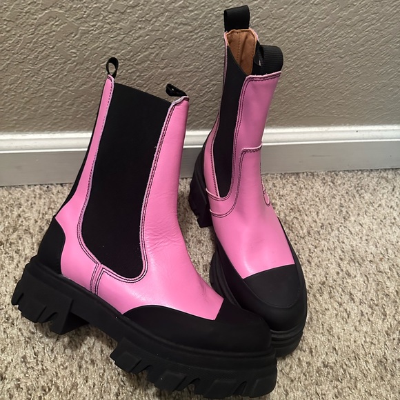 Ganni - Picture 7 of 8